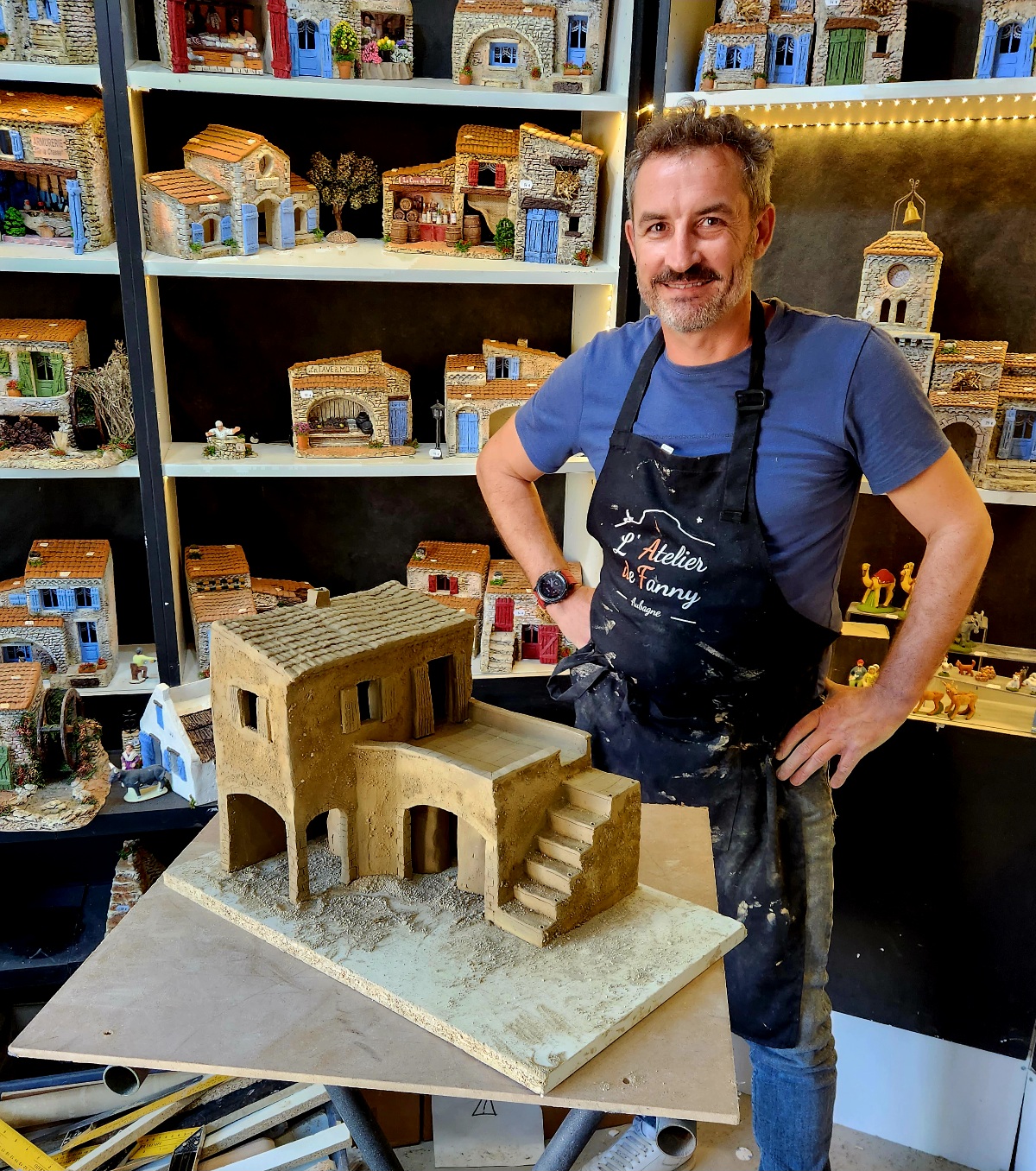 Découvrez le programme de nos week-ends sculpture et modelage de décors de Provence en argile à Aubagne